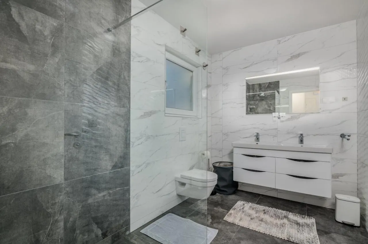 Apartments Elle Luxury Vantacici Malinska Kroatien