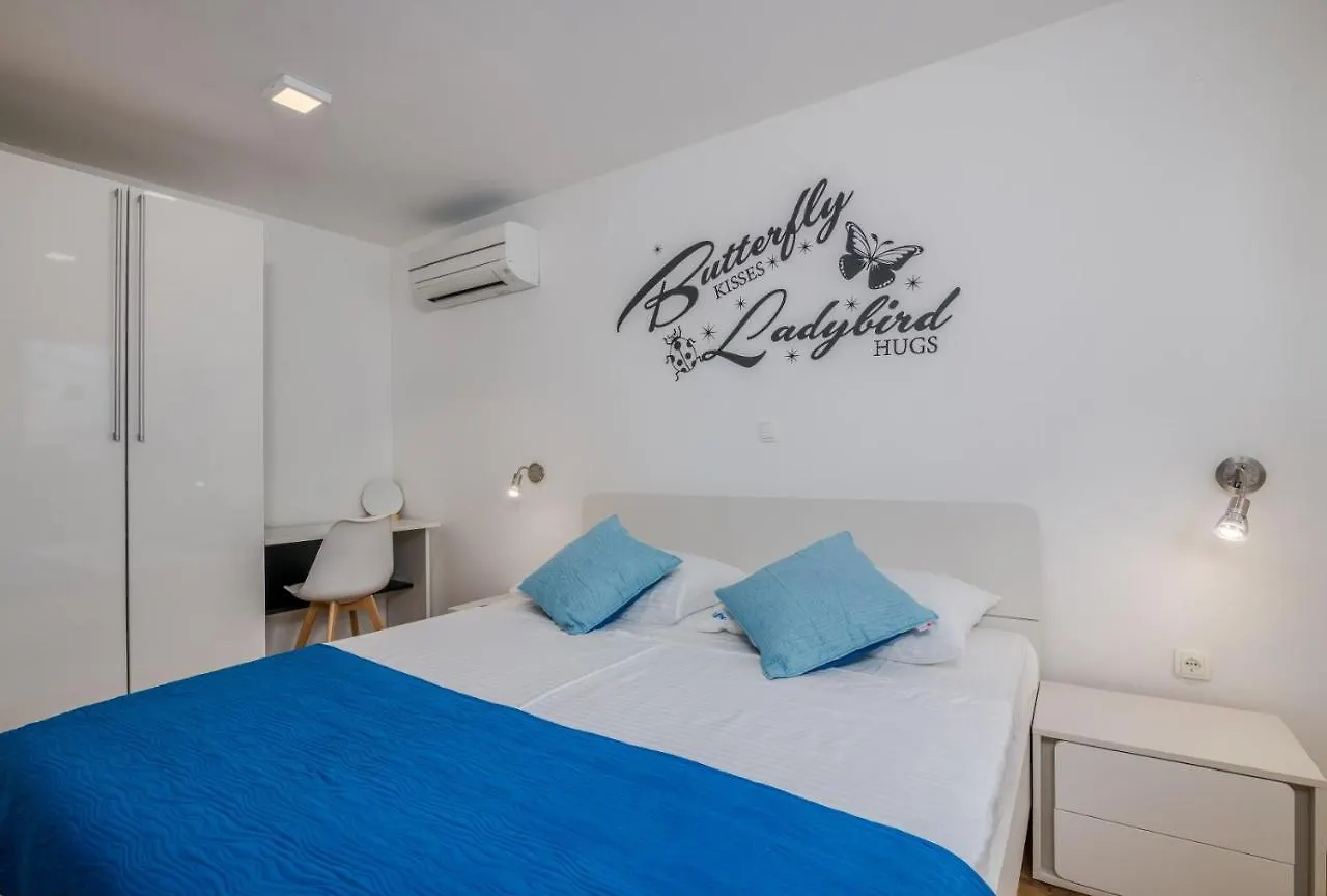 Apartments Elle Luxury Vantacici Malinska