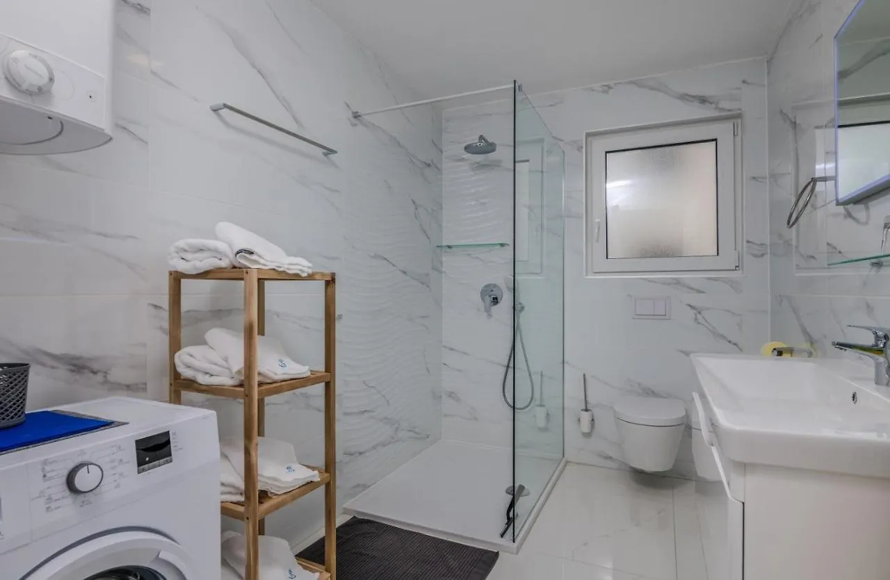 Apartments Elle Luxury Vantacici Malinska